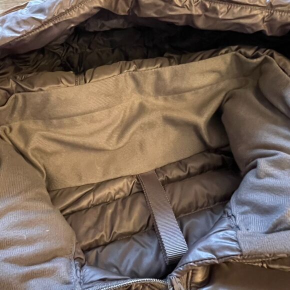 lululemon pack it down jacket size 6 Shine - Picture 6 of 8